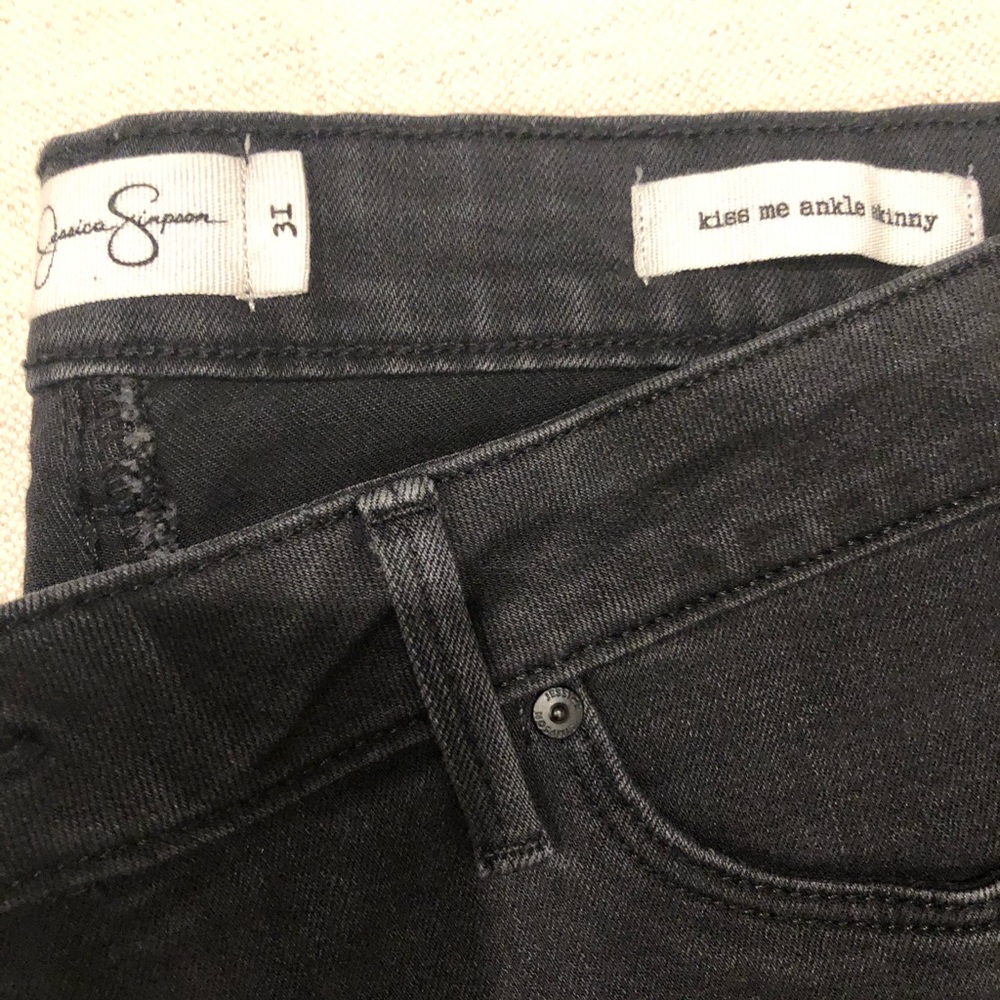 Jeans - Picture 2 of 3